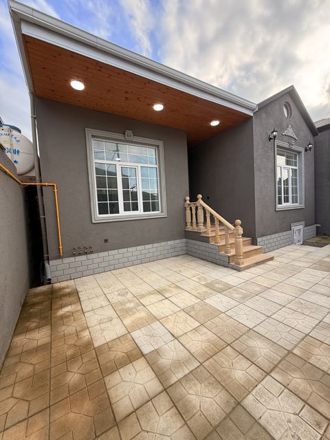 Satılır 3 otaqlı həyət evi/bağ evi 90 m² — Bakı