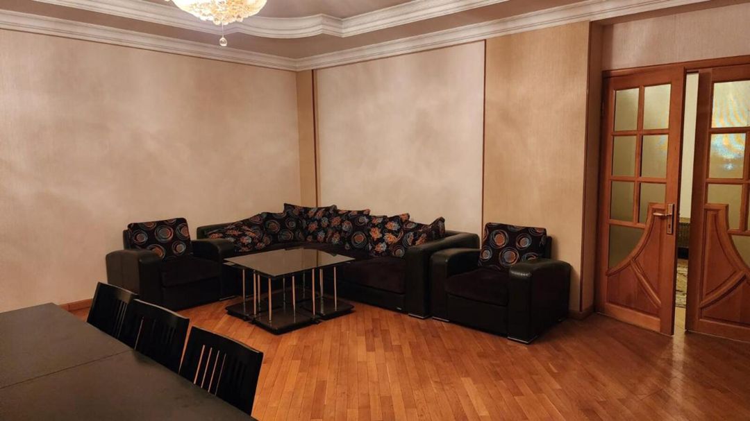 Satılır 4 otaqlı yeni tikili 215 m² — Mənzil, Bakı (2)