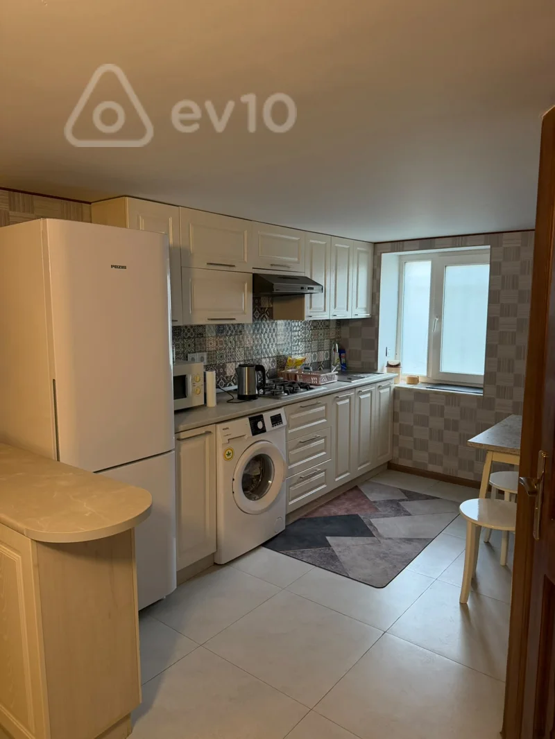 2 otaqlı mənzil, 70 m², Nizami küçəsi — kirayə — Mənzil, Bakı (11)