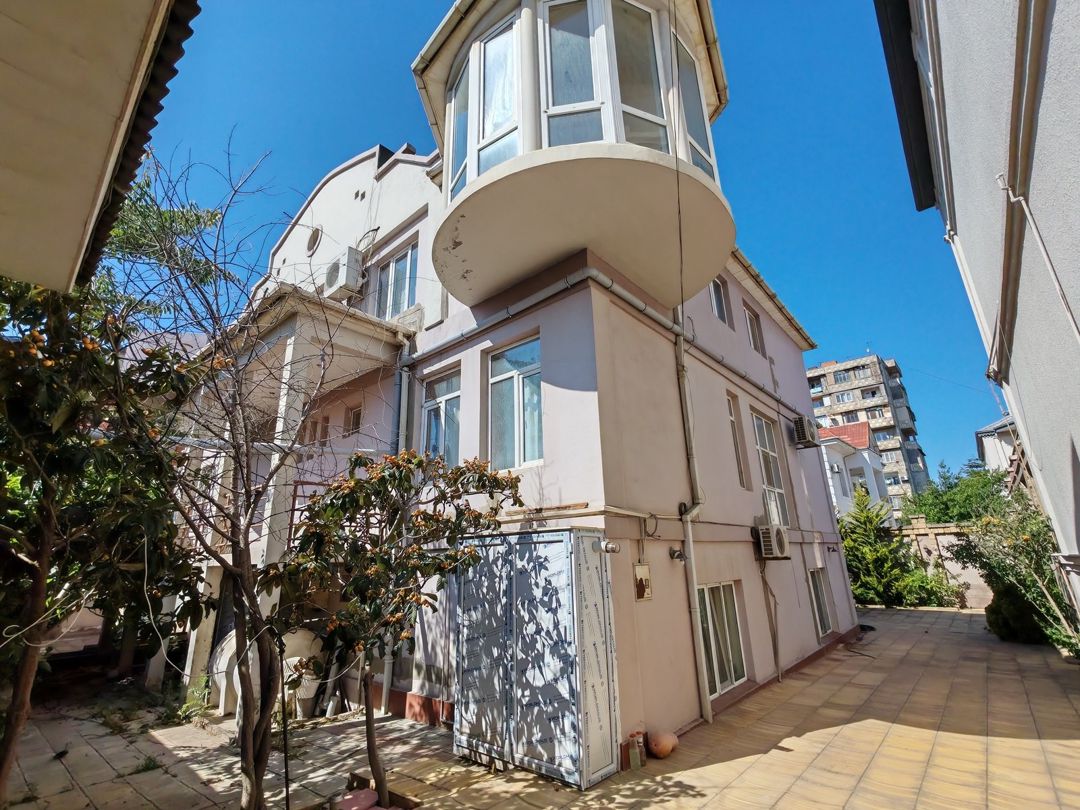 Satılır 12 otaqlı həyət evi/bağ evi 528 m² — Ev, villa, Bakı (5)