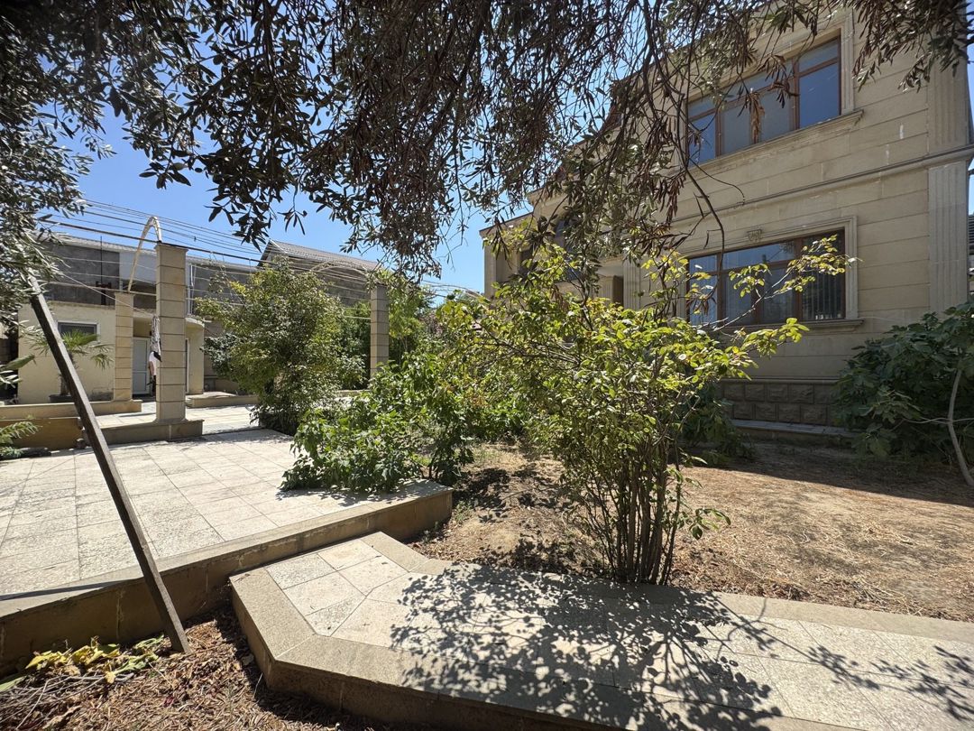 Satılır 4 otaqlı həyət evi/bağ evi 250 m² — Ev, villa, Bakı (10)
