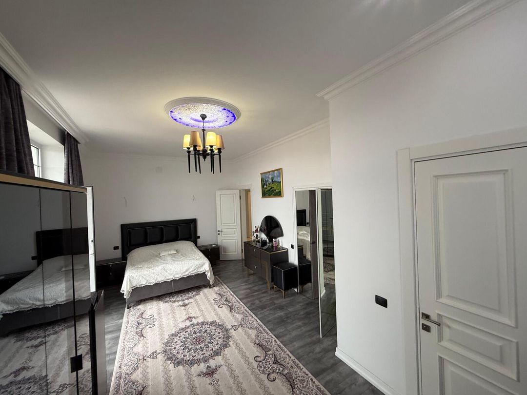 Satılır 7 otaqlı həyət evi/bağ evi 350 m² — Ev, villa, Bakı (9)