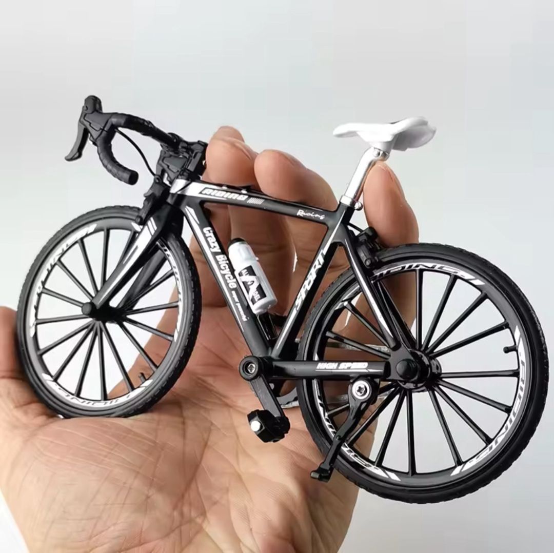 Kolleksiya oyuncaq velosipedi F35-ag-346, plastik/rezin, qara/ağ, 19x10 sm — Mallar, Bakı (2)