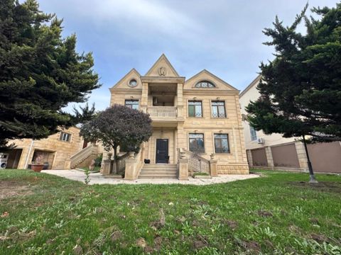 Satılır 5 otaqlı həyət evi/bağ evi 400 m² — Bakı