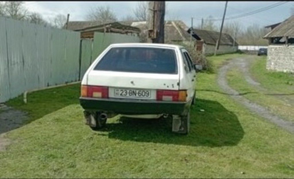 Lada (VAZ) 2109, 1.5 L, 1988 il, 220 000 km 23-BN-609 — Avtomobillər, Oğuz (4)