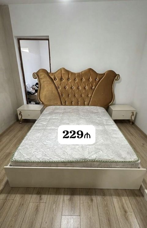 Taxt dəsti – 2 tumbayla birlikdə - Şık qızılı rəngdə, düyməli — Bakı