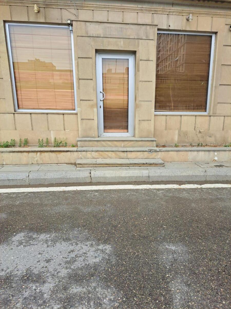 Satılır obyekt 28 m² — Əmlak, Bakı (6)