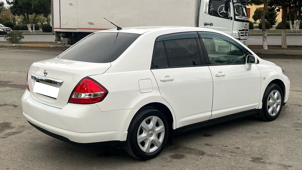Nissan Tiida, 1.5 L, 2011 il, 78 000 km — Avtomobillər, Bakı (8)