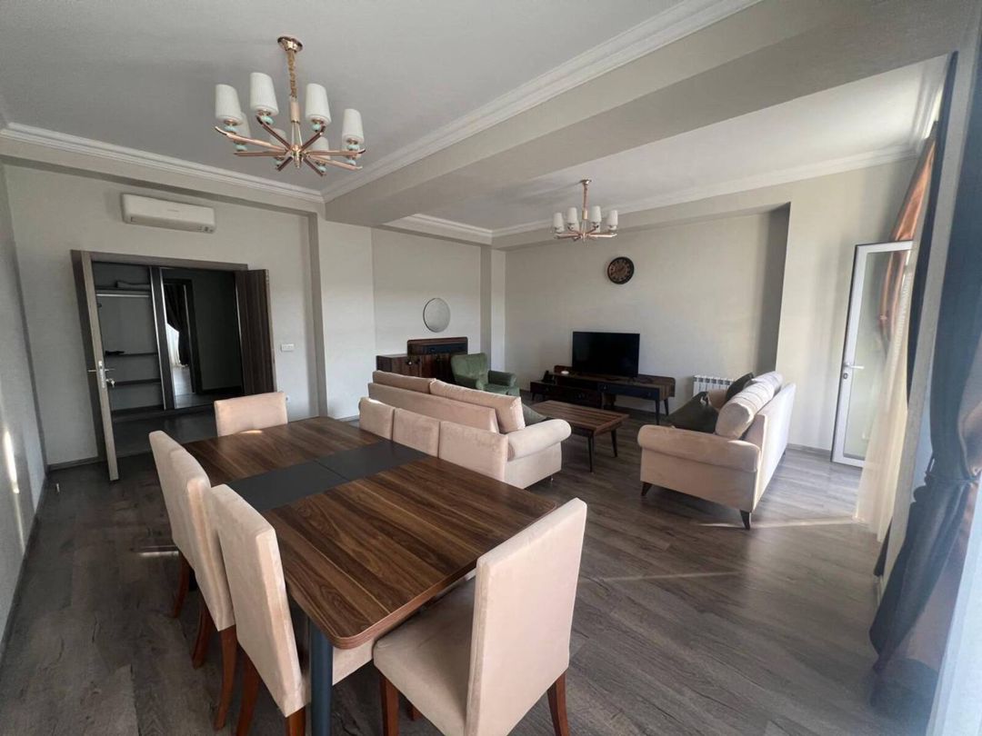 İcarəyə verilir 4 otaqlı yeni tikili 200 m² — Mənzil, Bakı (4)