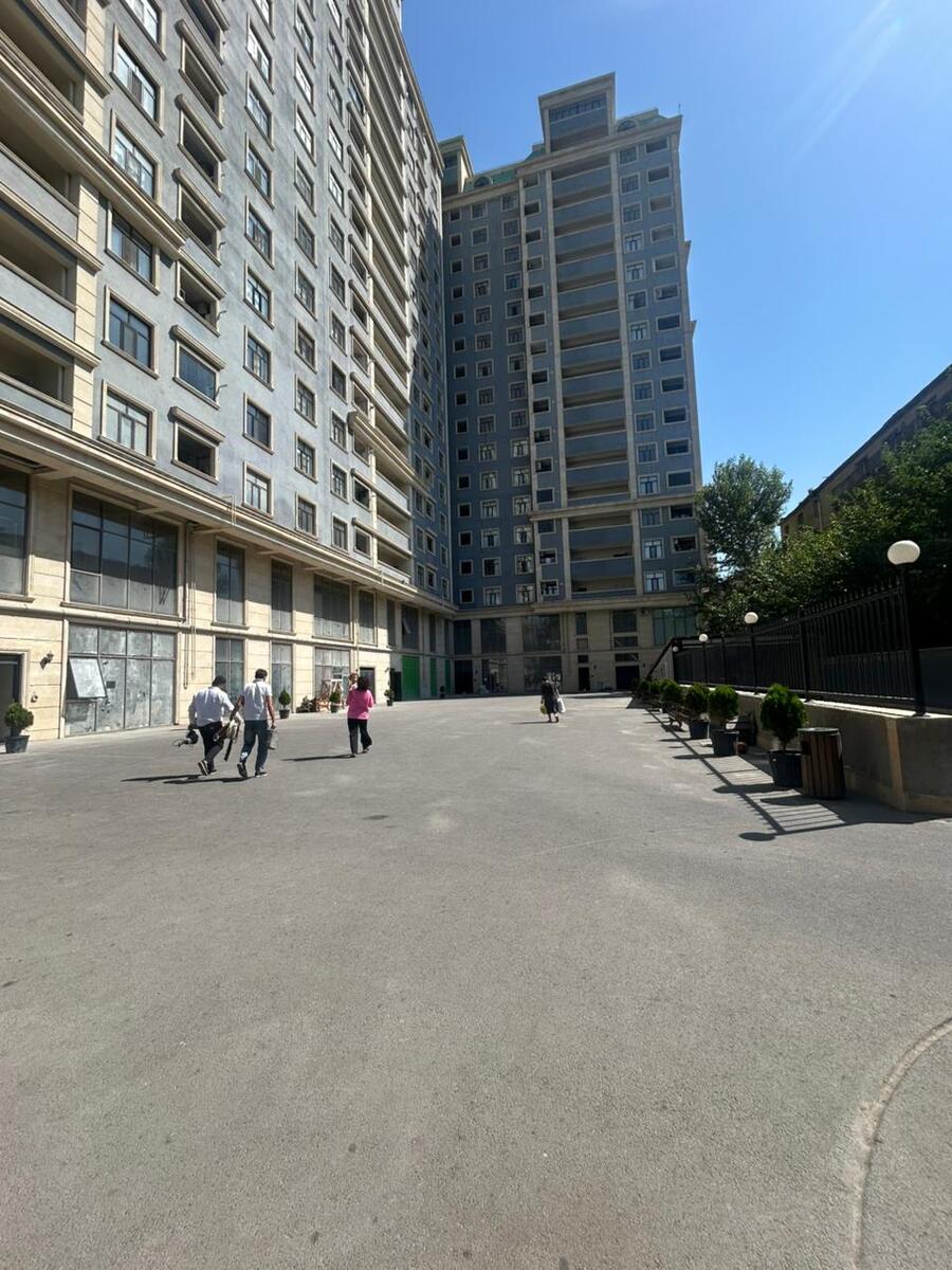 Satılır 3 otaqlı yeni tikili 133 m² — Mənzil, Bakı (4)