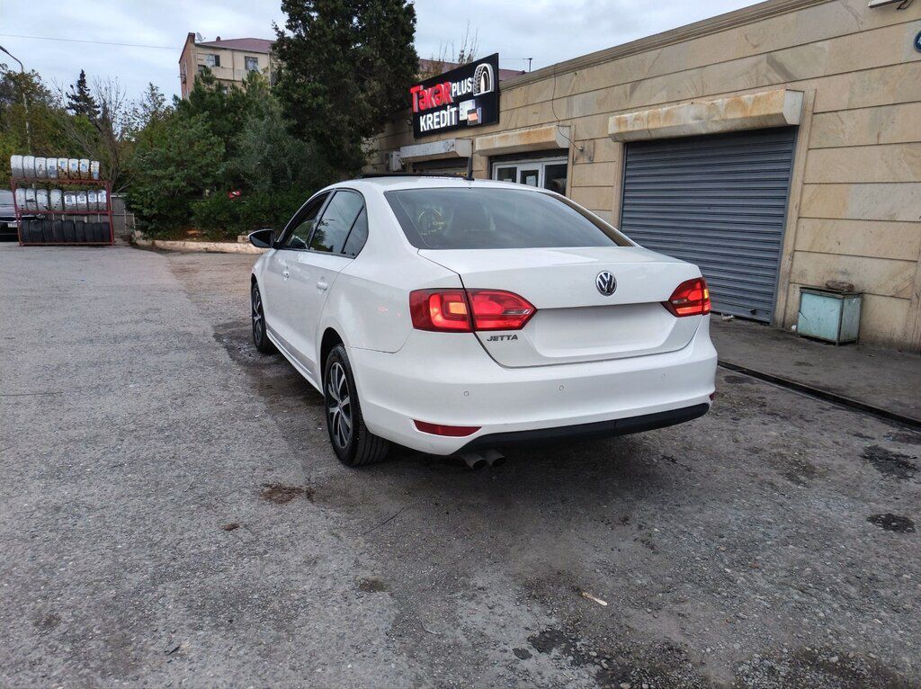 Volkswagen Jetta, 2.0 L, 2013 il, 230 000 km — Avtomobillər, Sumqayıt (7)