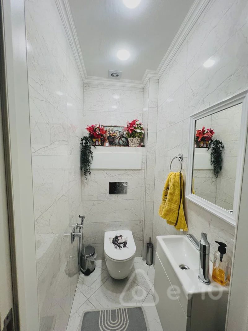 For sale: 3-room apartment (old building), 100 m² — Mənzil, Bakı (12)