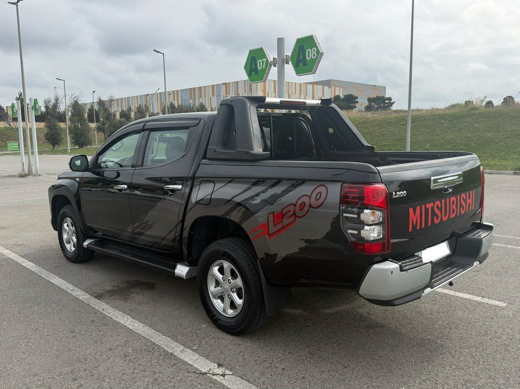 Mitsubishi L200, 2.4 L, 2022 il, 147 000 km — Avtomobillər, Bakı (4)