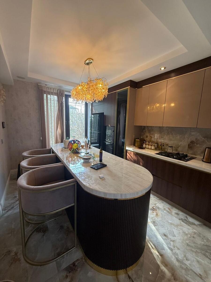 Satılır 4 otaqlı həyət evi/bağ evi 380 m² — Ev, villa, Bakı (12)