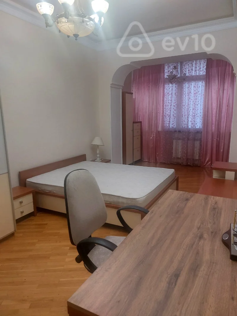 3 otaqlı mənzil, 130 m², ataturk prospekti — kirayə — Bakı