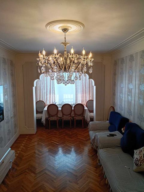 Satılır 3 otaqlı köhnə tikili 89 m² — Bakı