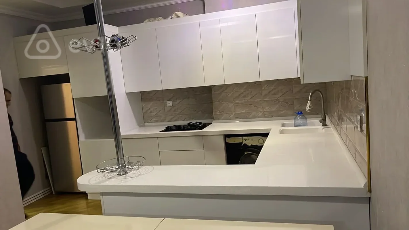4 otaqlı mənzil, 180 m², Yeni Yasamal qes. — kirayə — Mənzil, Bakı (4)