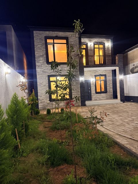 Satılır 5 otaqlı həyət evi/bağ evi 192 m² — 198 000 ₼ · Bakı · Ev, villa Satılır 5 otaqlı həyət evi/bağ evi 192 m² — Bakı