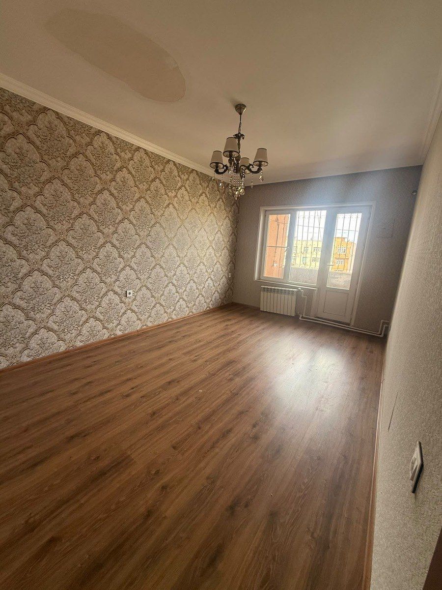İcarəyə verilir 4 otaqlı köhnə tikili 100 m² — Mənzil, Bakı