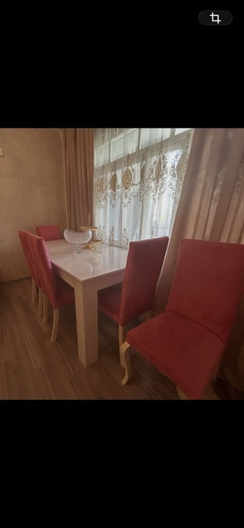 Yemək otağı dəsti - Masa: ağ rəngdə, düzbucaqlı forma, parlaq səthli — 210 ₼ · Gəncə · Masalar və stullar Yemək otağı dəsti - Masa: ağ rəngdə, düzbucaqlı forma, parlaq səthli — Gəncə