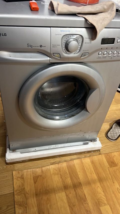 Paltaryuyan maşın LG, 5 kq, İşlənmiş, Avtomat, Qurutma var, Kredit yoxdur, Ünvandan götürmə — Bakı