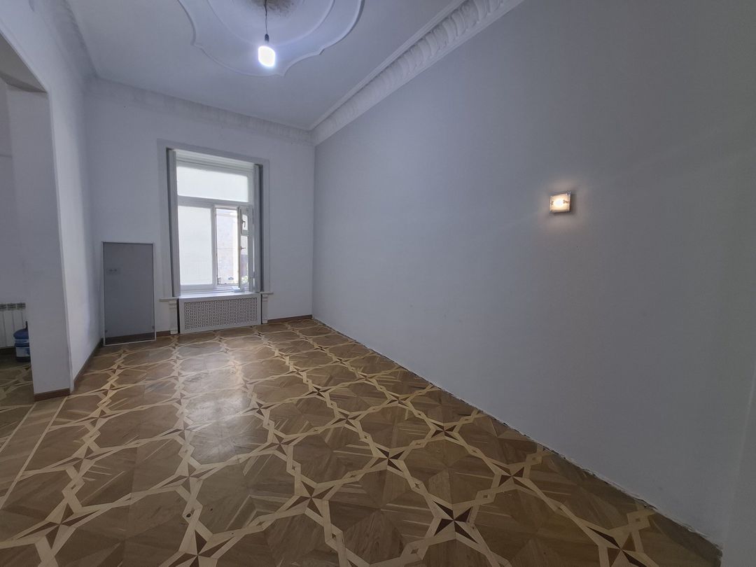 Satılır 4 otaqlı köhnə tikili 105 m² — Mənzil, Bakı (6)