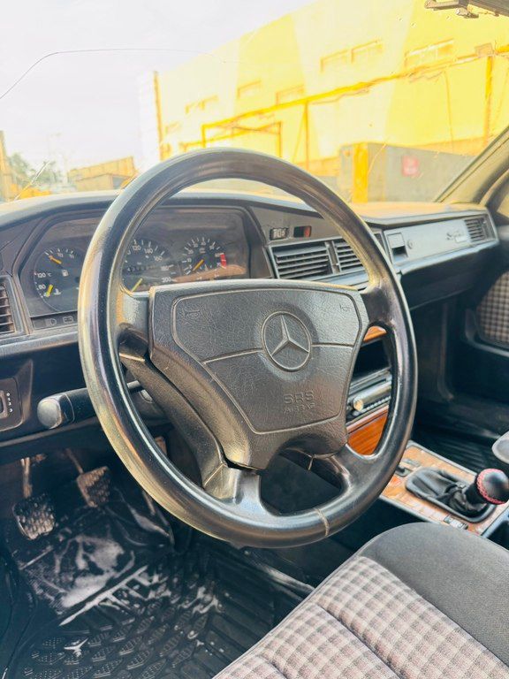 Mercedes 190, 1.8 L, 1993 il, 299 852 km — Avtomobillər, Bakı (6)