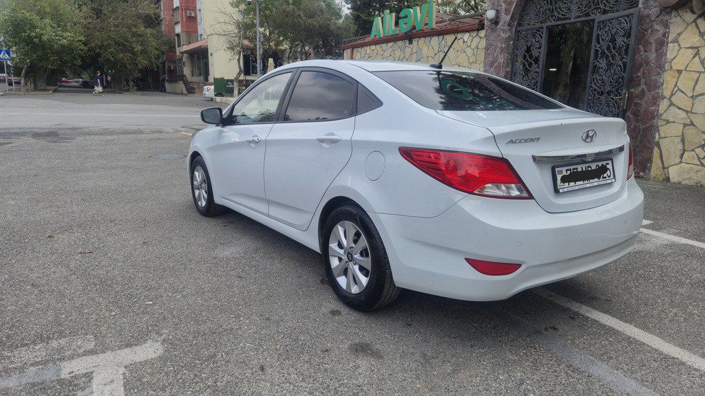 Hyundai Accent, 1.4 L, 2017 il, 165 000 km — Avtomobillər, Bakı (3)