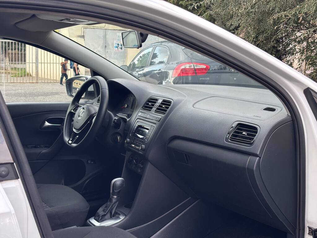 Volkswagen Polo, 1.6 L, 2018 il, 141 300 km — Avtomobillər, Bakı (10)