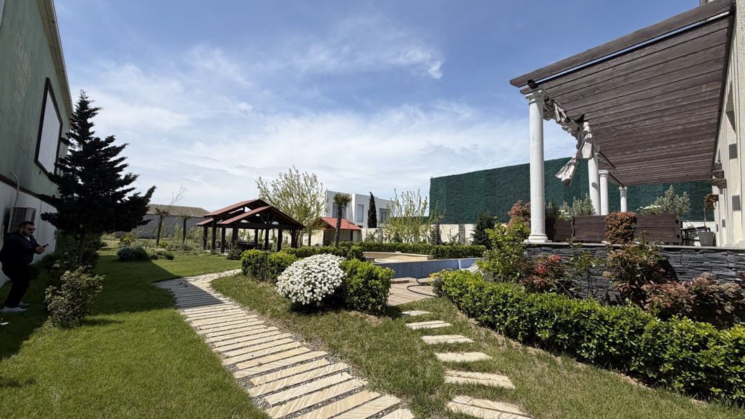 Satılır 6 otaqlı həyət evi/bağ evi 300 m² — Ev, villa, Bakı (8)
