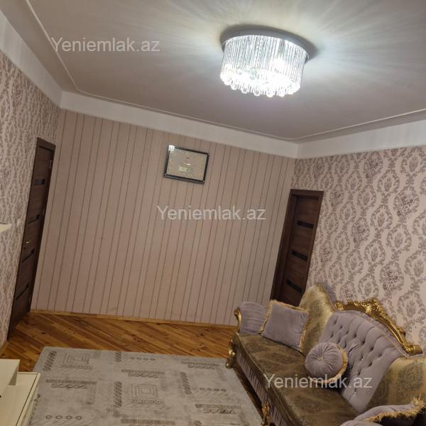 Satılır 5 otaqlı Bina evi menzil (Köhnə tikili), 96 m², 10-cu mikrorayon — Mənzil, Sumqayıt (2)