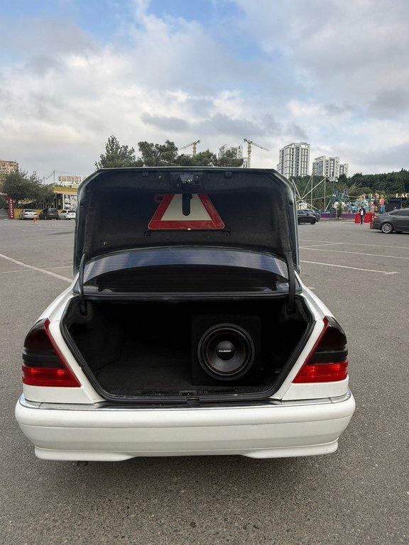 Mercedes C 180, 1.8 L, 1995 il, 615 344 km 10-UZ-430 — Avtomobillər, Bakı (6)