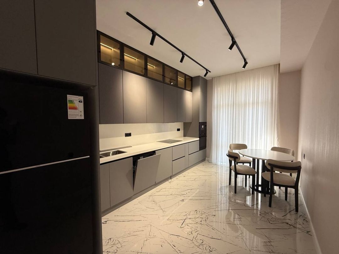 İcarəyə verilir 3 otaqlı yeni tikili 135 m² — Mənzil, Bakı (11)