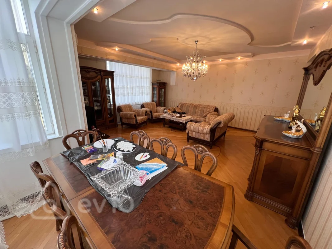 4 otaqlı mənzil, 185 m², elmler metro — kirayə — Mənzil, Bakı (2)