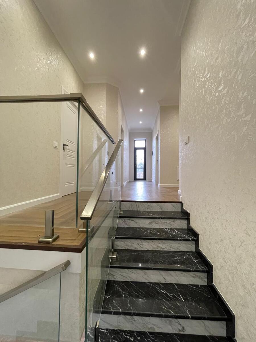 Satılır 4 otaqlı həyət evi/bağ evi 180 m² — Ev, villa, Bakı (2)