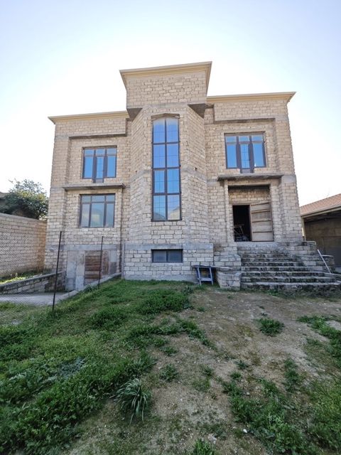 Satılır 7 otaqlı həyət evi/bağ evi 500 m² — 480 000 ₼ · Bakı · Ev, villa Satılır 7 otaqlı həyət evi/bağ evi 500 m² — Bakı
