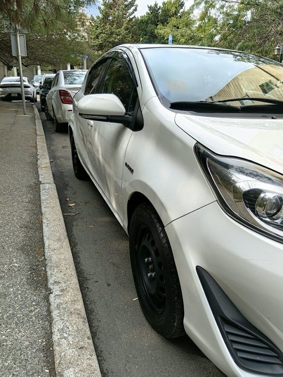 Toyota Aqua, 1.5 L, 0.87 kWh, 2019 il, 190 000 km — Avtomobillər, Bakı (4)