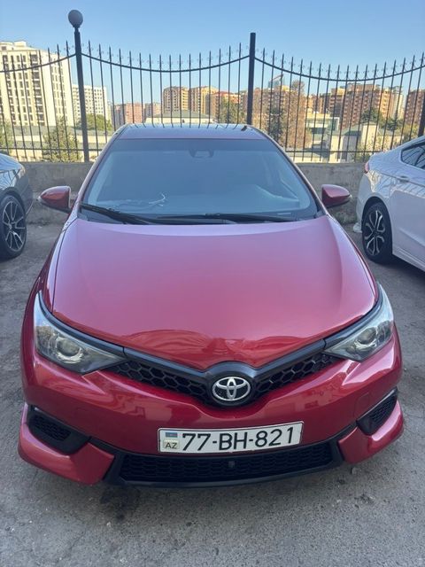 Toyota Corolla, 1.8 L, 2015 il, 210 000 km — 17 800 ₼ · Bakı · Avtomobillər Toyota Corolla, 1.8 L, 2015 il, 210 000 km — Bakı