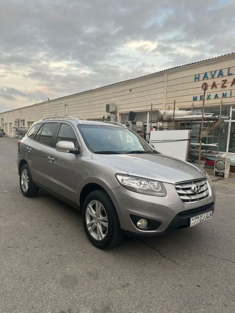 Real Alıcıya Endırım Olacag‼ Hyundai Santa Fe, gümüşü rəng — Bakı