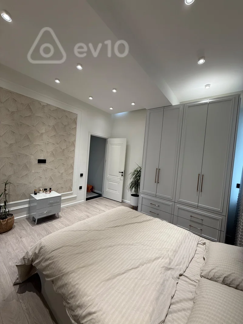 3 otaqlı mənzil, 111 m², xan Şuşinski küçəsi — Mənzil, Bakı (6)