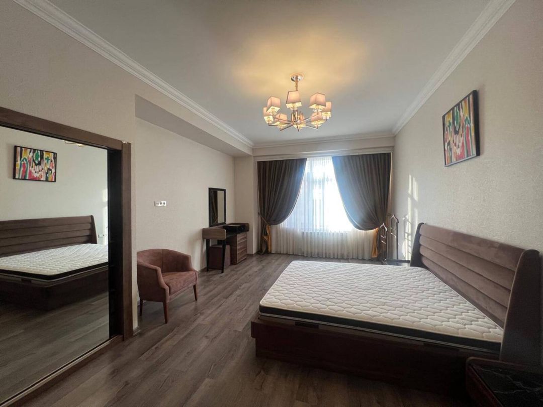 İcarəyə verilir 4 otaqlı yeni tikili 200 m² — Mənzil, Bakı (6)