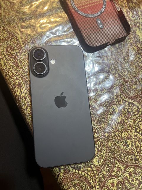 IPhone 16, 256 GB, Qara, Face ID — 970 ₼ · Bakı · Apple iPhone IPhone 16, 256 GB, Qara, Face ID — Bakı