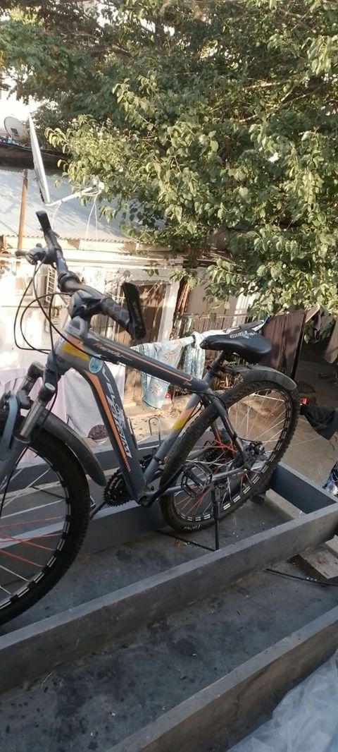 Velosiped – dağ/şəhər tipli, 29" təkər ölçüsü - Marka/model üzərində — Bakı