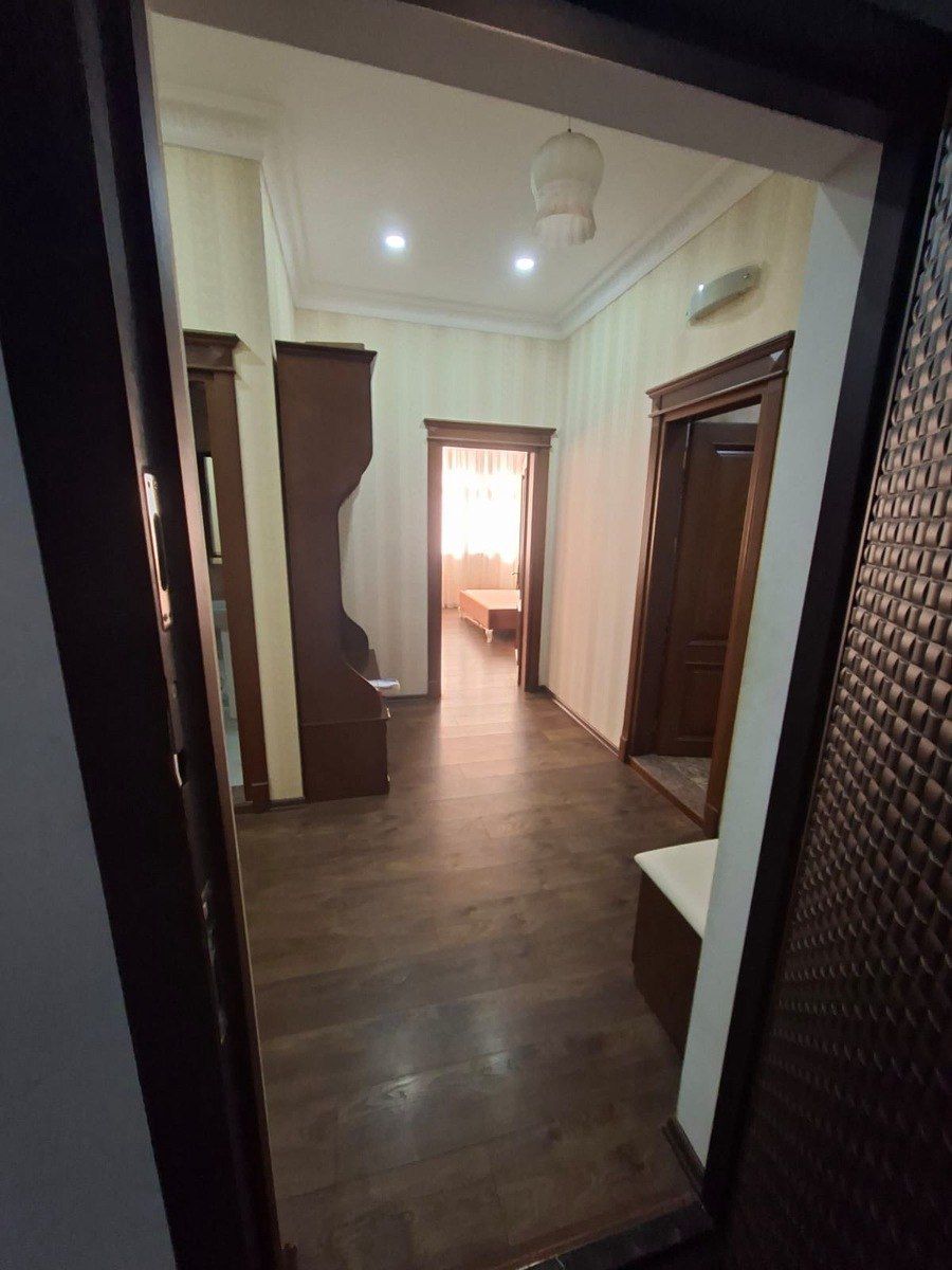 İcarəyə verilir 3 otaqlı yeni tikili 140 m² — Mənzil, Bakı (8)