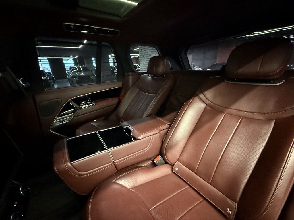 Land Rover Range Rover, 3.0 L, 2023 il, 65 000 km — Avtomobillər, Bakı (9)