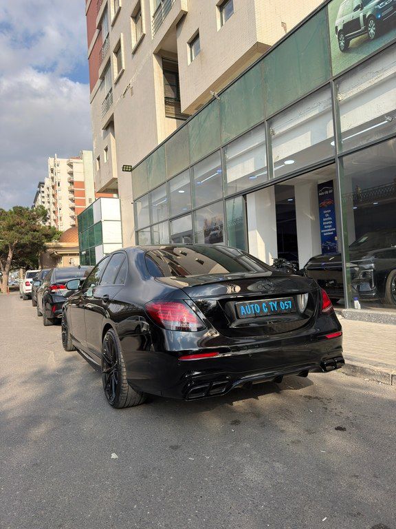 Mercedes E 300, 2.0 L, 2019 il, 90 000 km — Avtomobillər, Bakı (7)