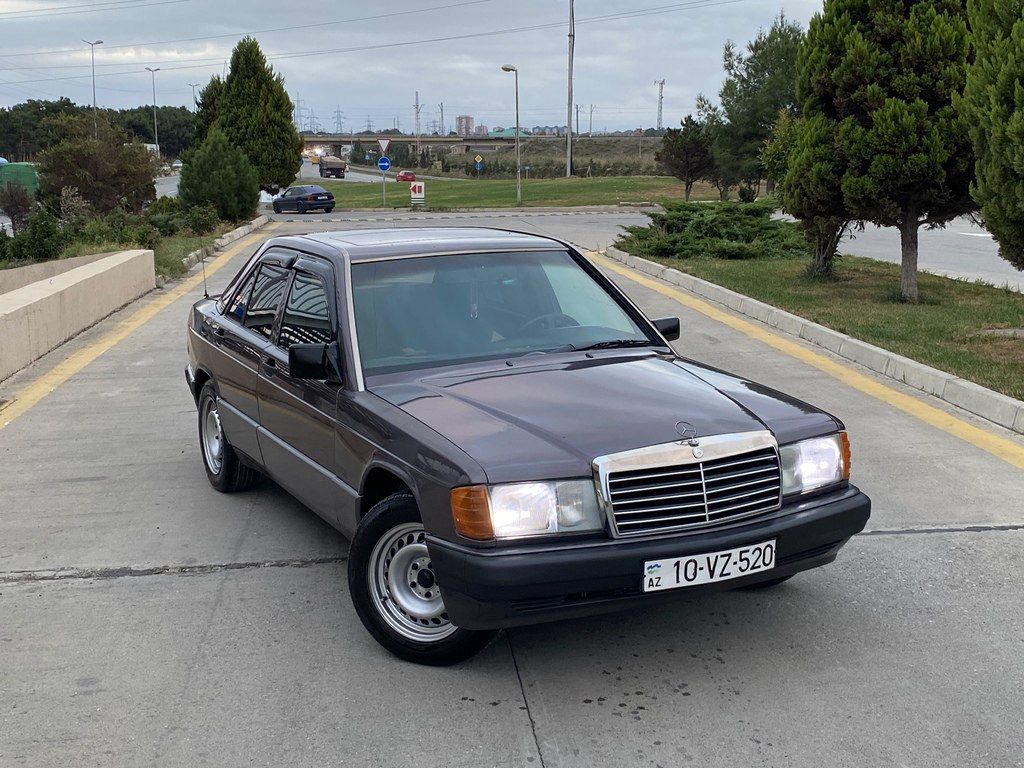 Mercedes 190, 2.0 L, 1990 il, 275 000 km 10-VZ-520 — Avtomobillər, Bakı (4)