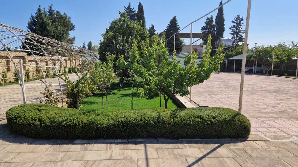 Satılır 4 otaqlı həyət evi/bağ evi 200 m² — Ev, villa, Bakı (8)
