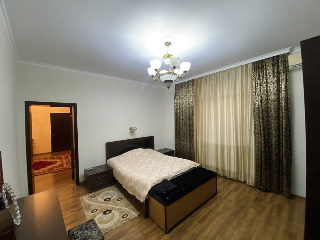 Satılır 8 otaqlı həyət evi/bağ evi 380 m² — Ev, villa, Bakı (7)