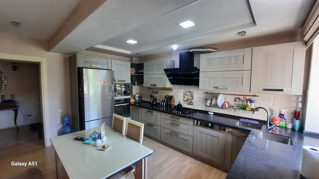 Satılır 3 otaqlı köhnə tikili 100 m² — Mənzil, Bakı (2)